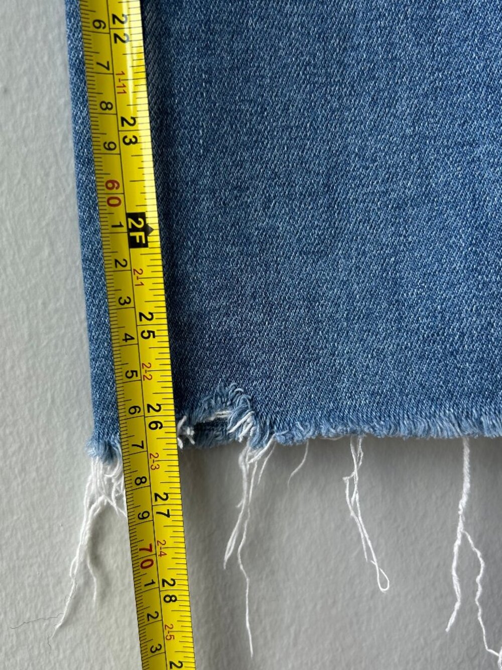 PAIGE Cindy High Rise Straight Jeans Women Size 27 Light Wash Raw Hem - Picture 12 of 12